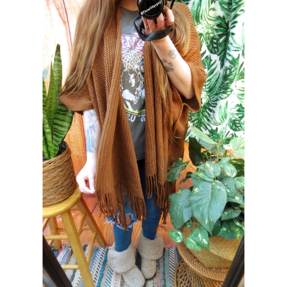 NEW Steve Madden mocha brown fringe cardigan ✨ - Picture 2 of 7